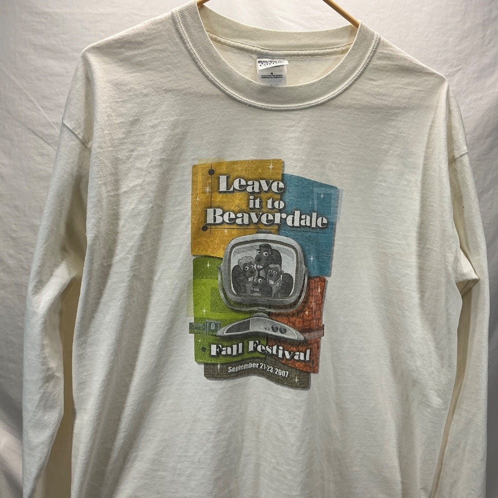 Gildan Mens‎ Leave it to Beaverdale Fall Festival Long Sleeve T-Shirt White L